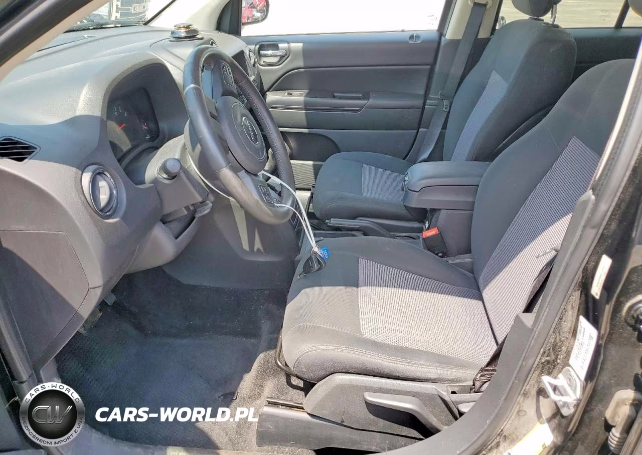 2013 Jeep Cher Lared VIN:1C4NJDEB6DD129153 - 7