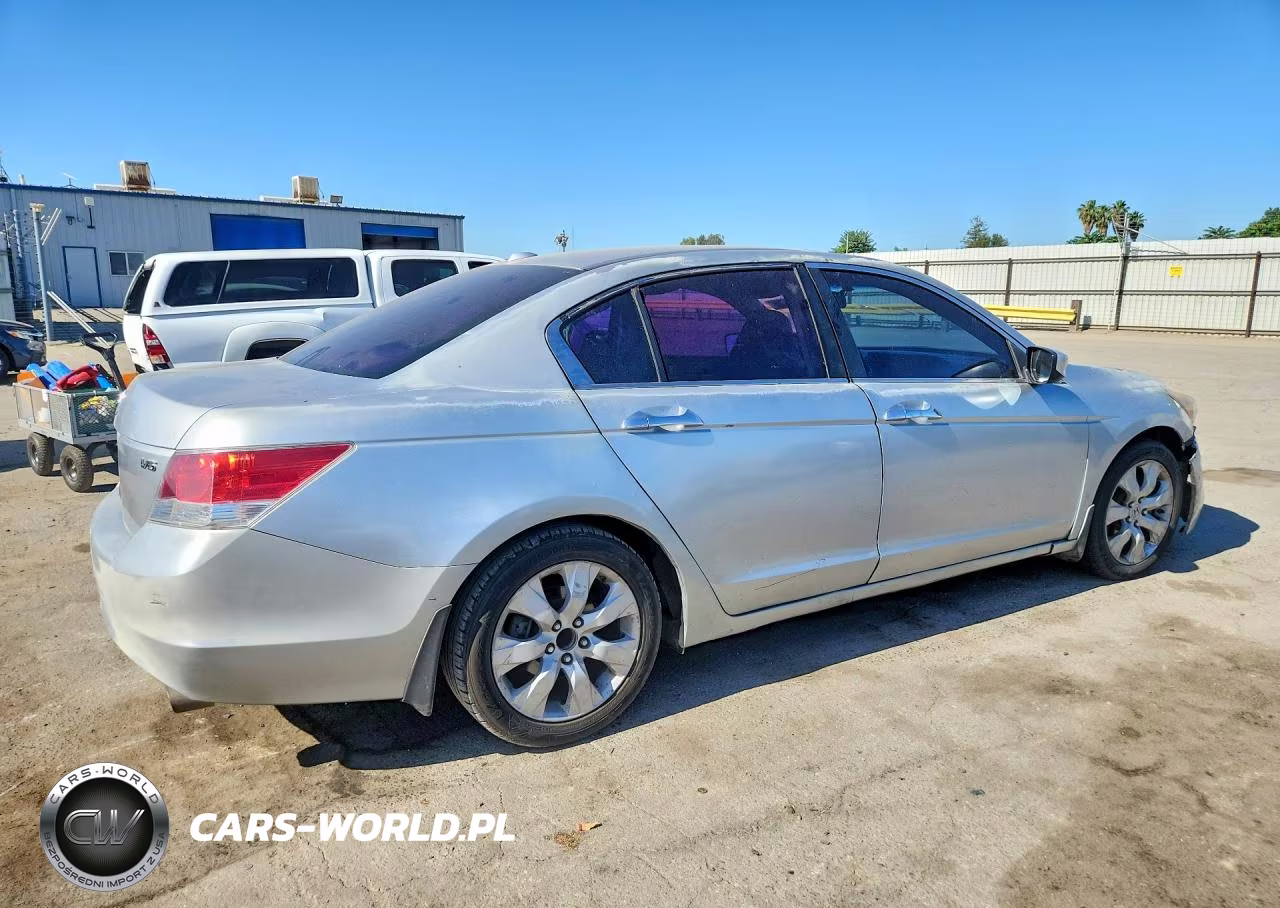 2010 Honda Accord Exl VIN:1HGCP3F86AA017681 - 3