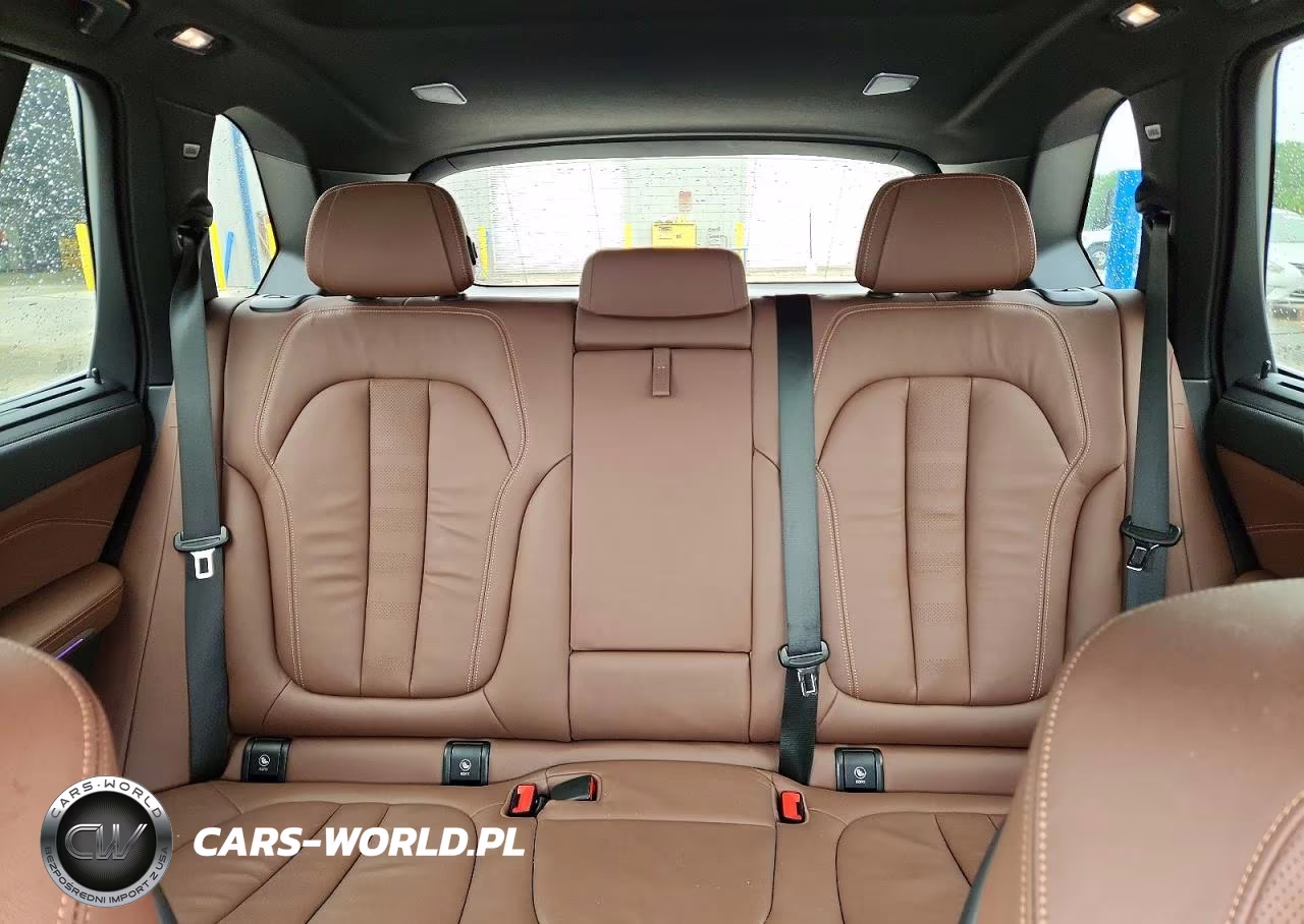 2020 BMW X5 xDrive40I VIN:5UXCR6C06L9B96223 - 10