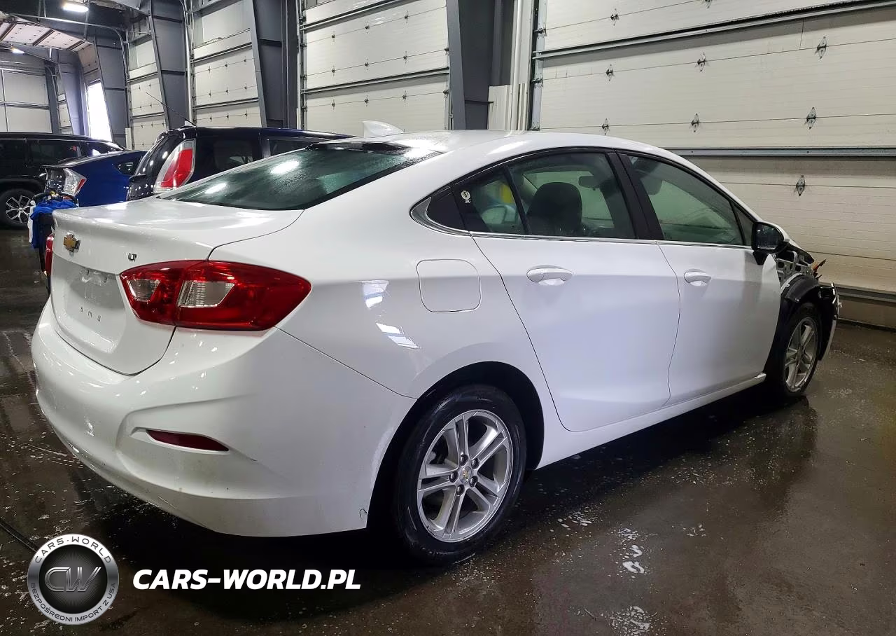 2017 Chevrolet Cruze Lt VIN:1G1BE5SM7H7220898 - 3