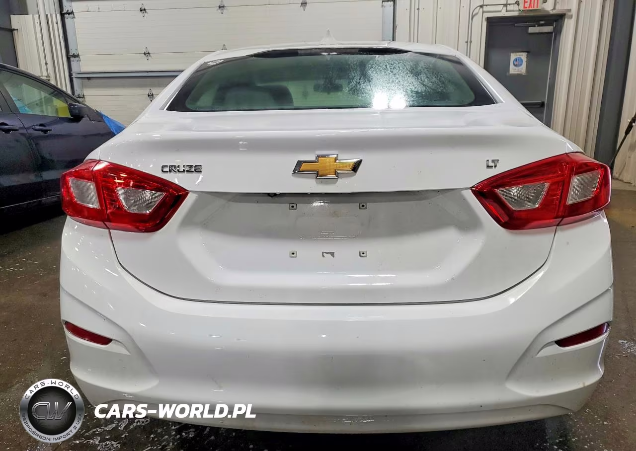 2017 Chevrolet Cruze Lt VIN:1G1BE5SM7H7220898 - 6