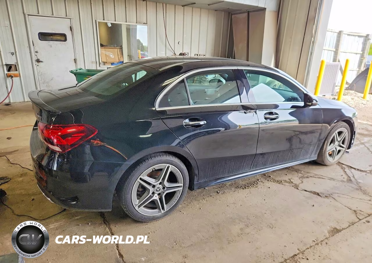 2020 Mercedes-Benz A 220 4Matic VIN:WDD3G4FBXLW040974 - 3