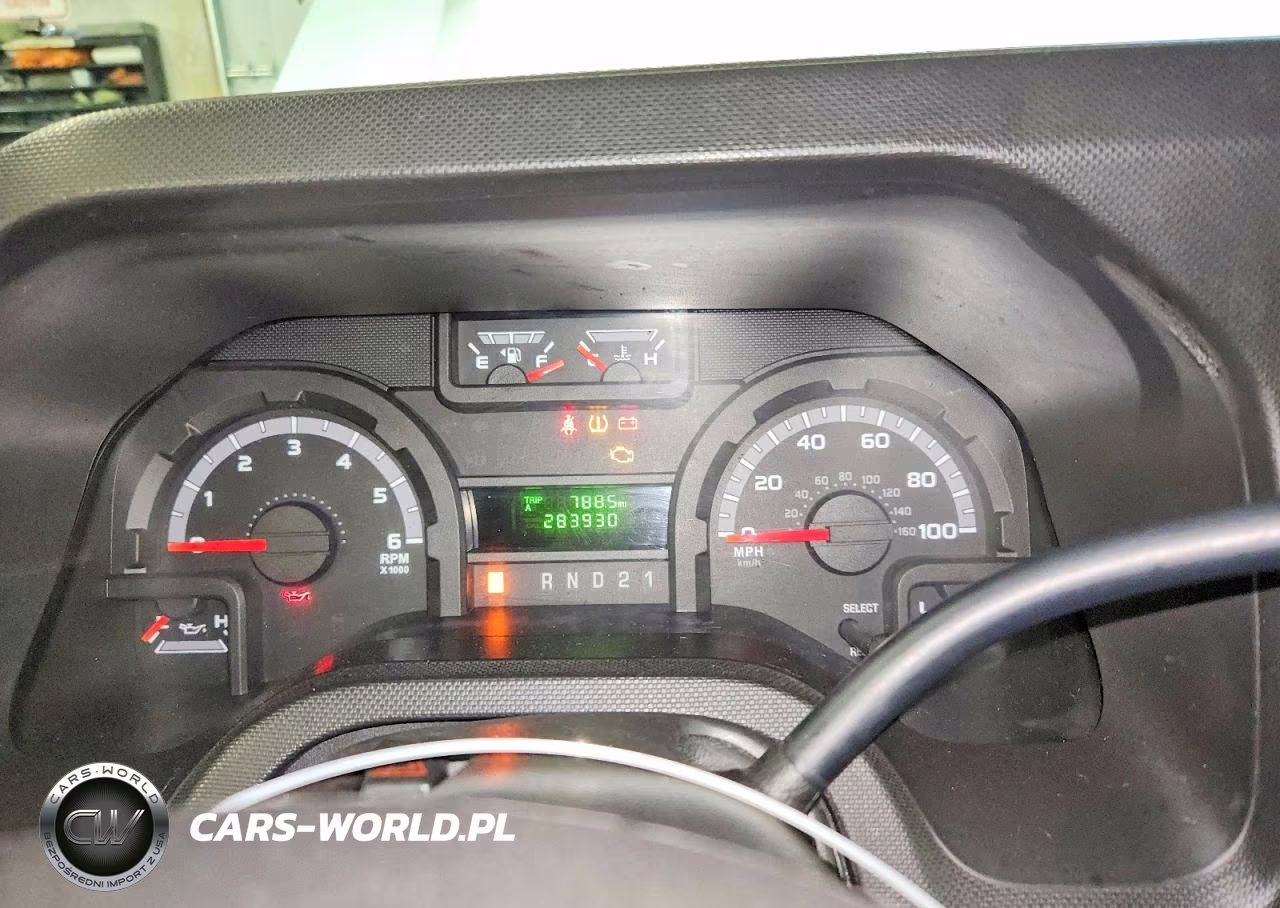 2013 Ford Econoline E250 Van VIN:1FTNE2EW2DDA21463 - 9