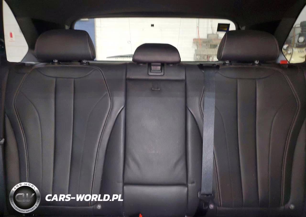 2018 BMW X5 Xdr40E VIN:5UXKT0C58J0W00367 - 10