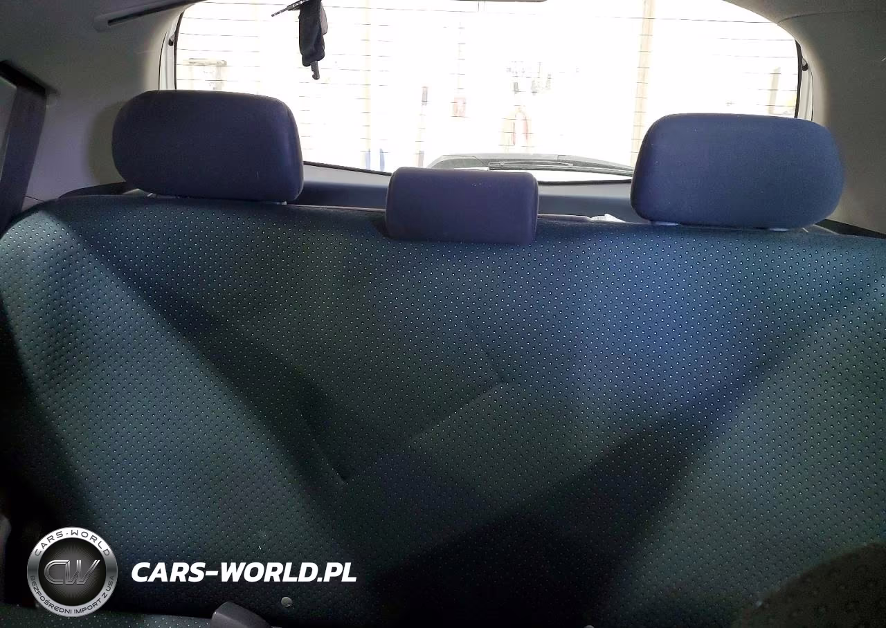 2008 Toyota Yaris Base VIN:JTDJT923085176228 - 10