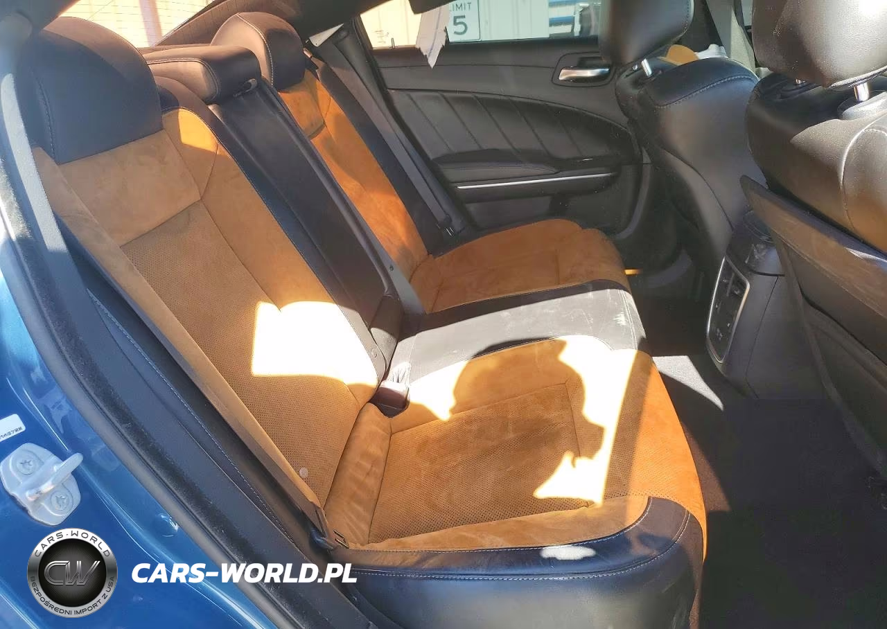 2022 Dodge Charger Scat Pack VIN:2C3CDXGJ6NH142594 - 10