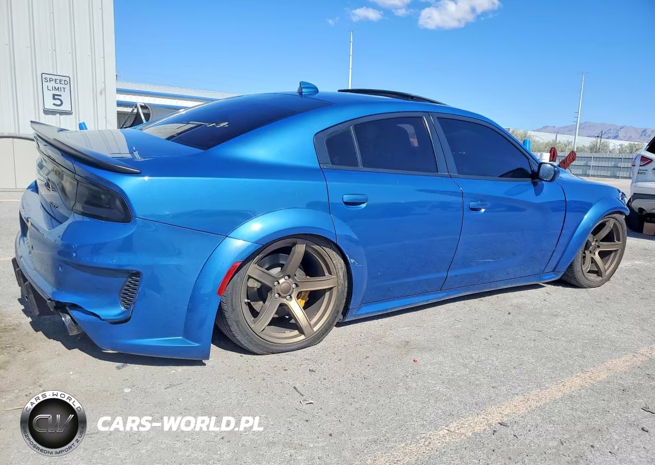 2022 Dodge Charger Scat Pack VIN:2C3CDXGJ6NH142594 - 3