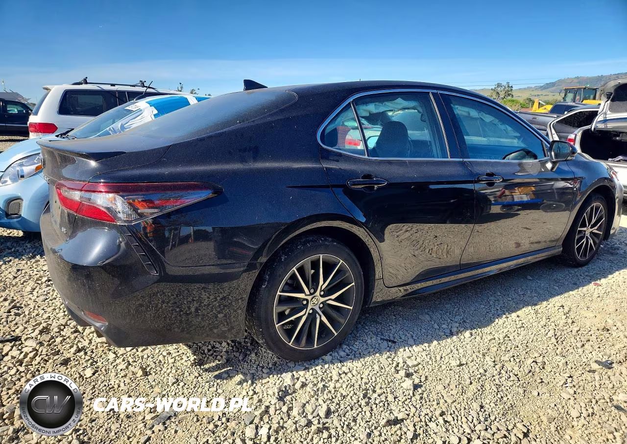 2024 Toyota Camry Se VIN:4T1T11AK9RU892332 - 3