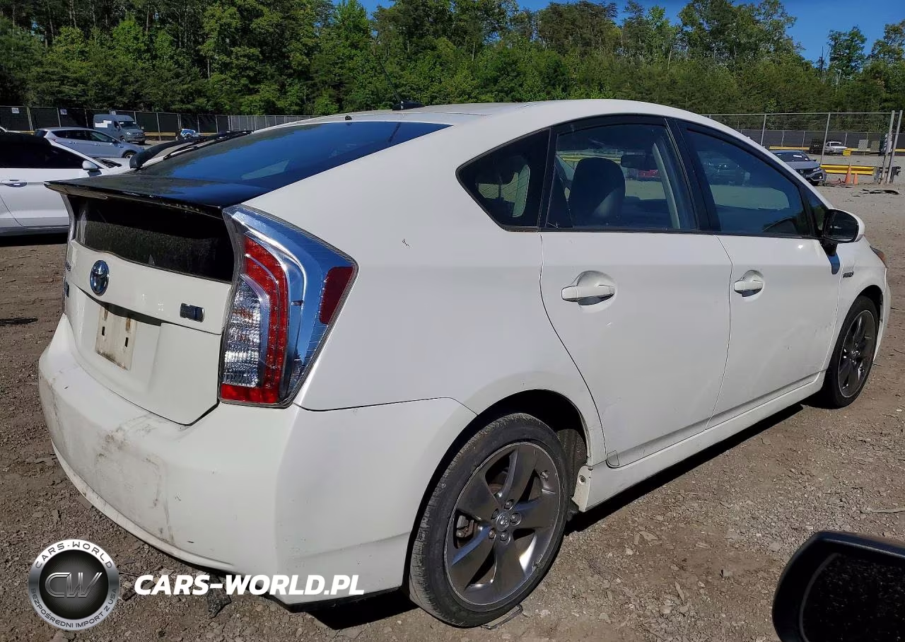 2013 Toyota Prius Persona Series Se VIN:JTDKN3DU2D1663059 - 3