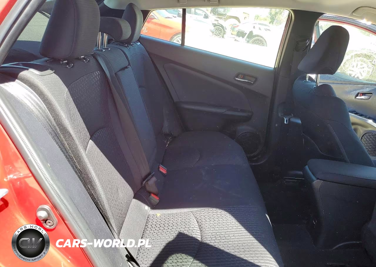 2018 Toyota Prius Two VIN:JTDKBRFU7J3070712 - 10