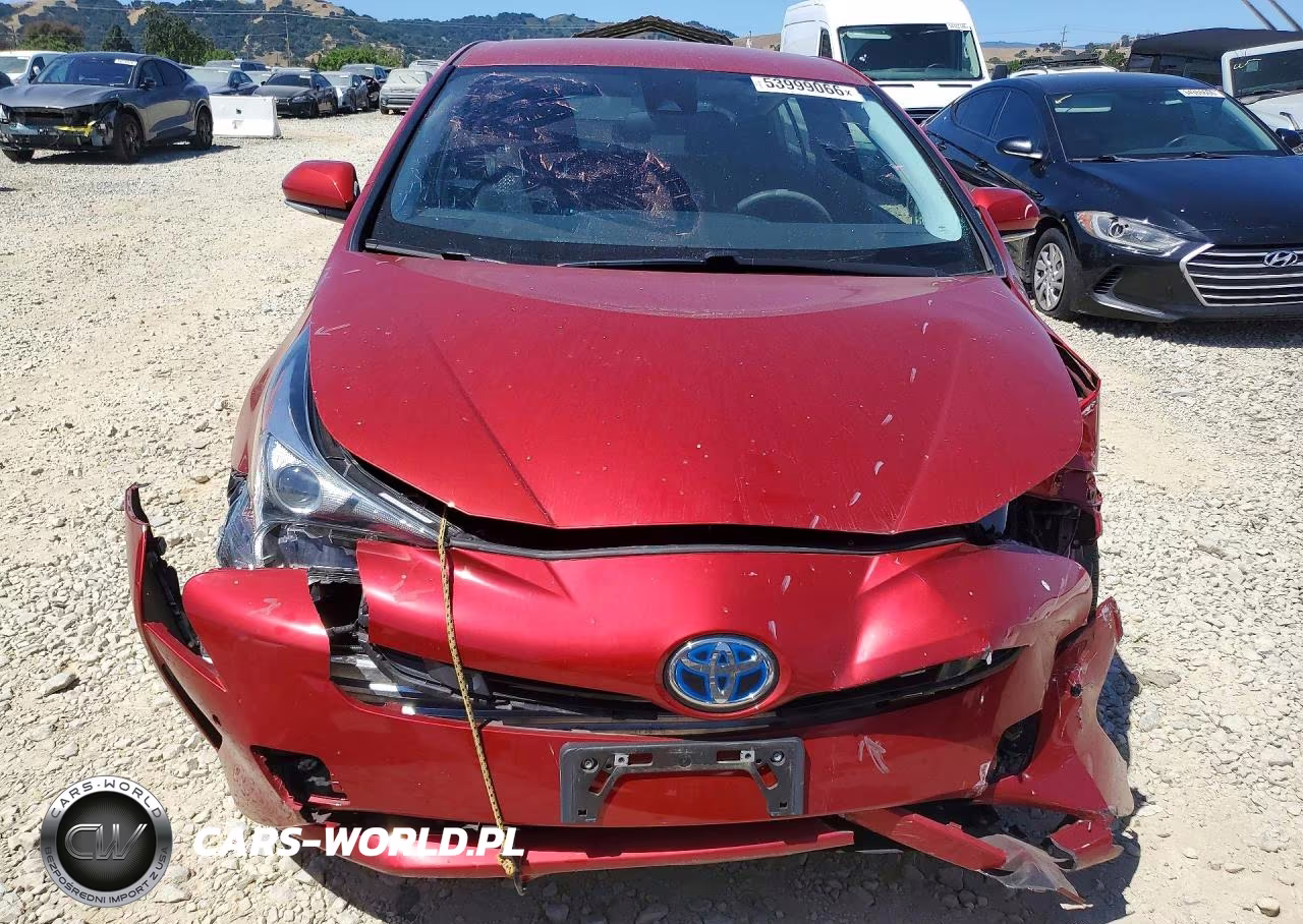 2018 Toyota Prius Two VIN:JTDKBRFU7J3070712 - 5
