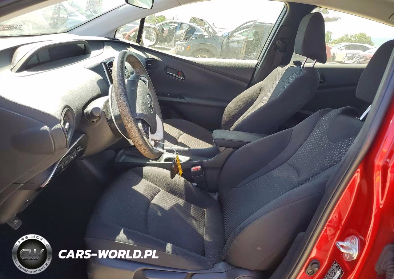 2018 Toyota Prius Two VIN:JTDKBRFU7J3070712 - 7