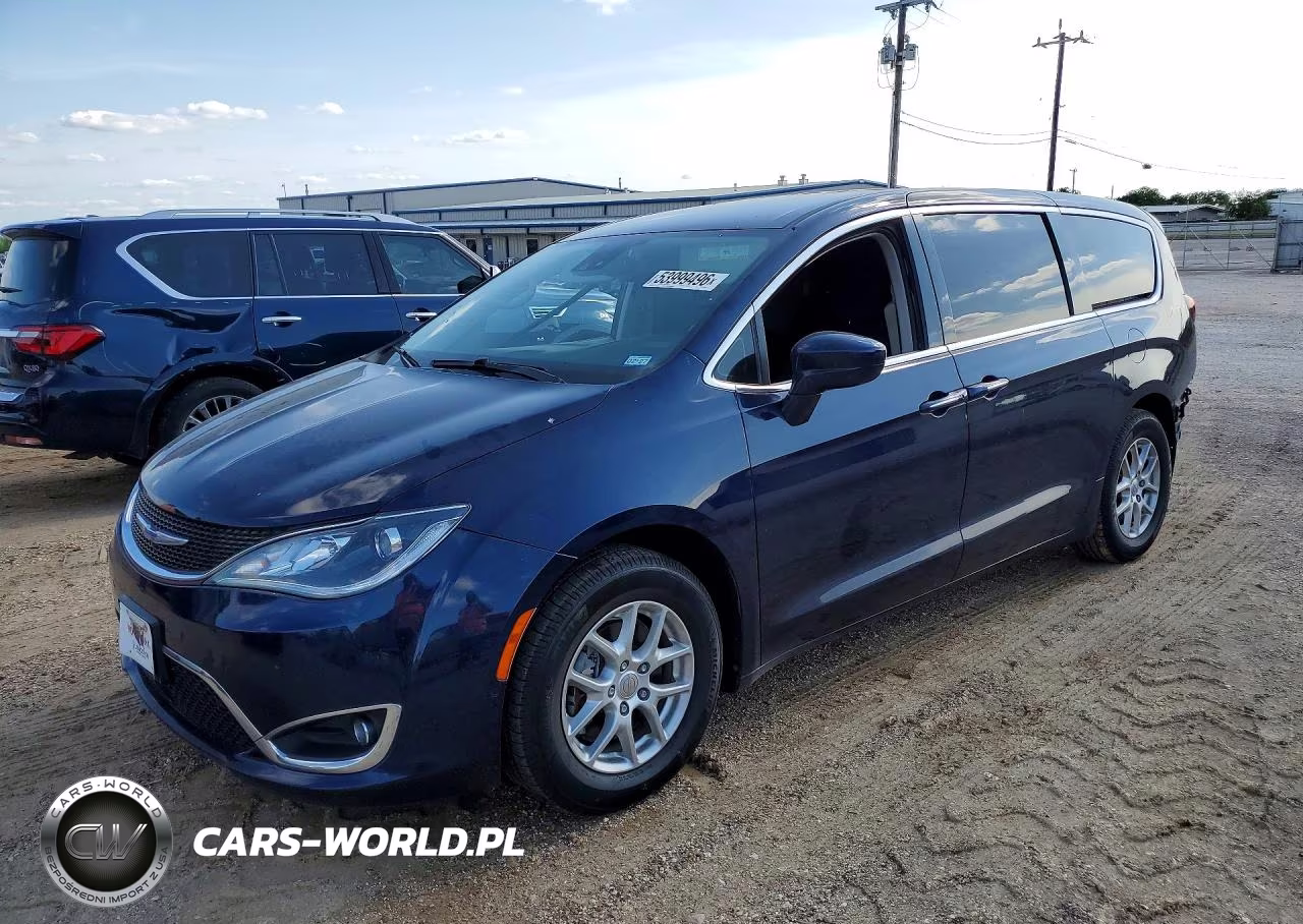 2020 Chrysler Pacifica Touring VIN:2C4RC1FG5LR146963 - 1