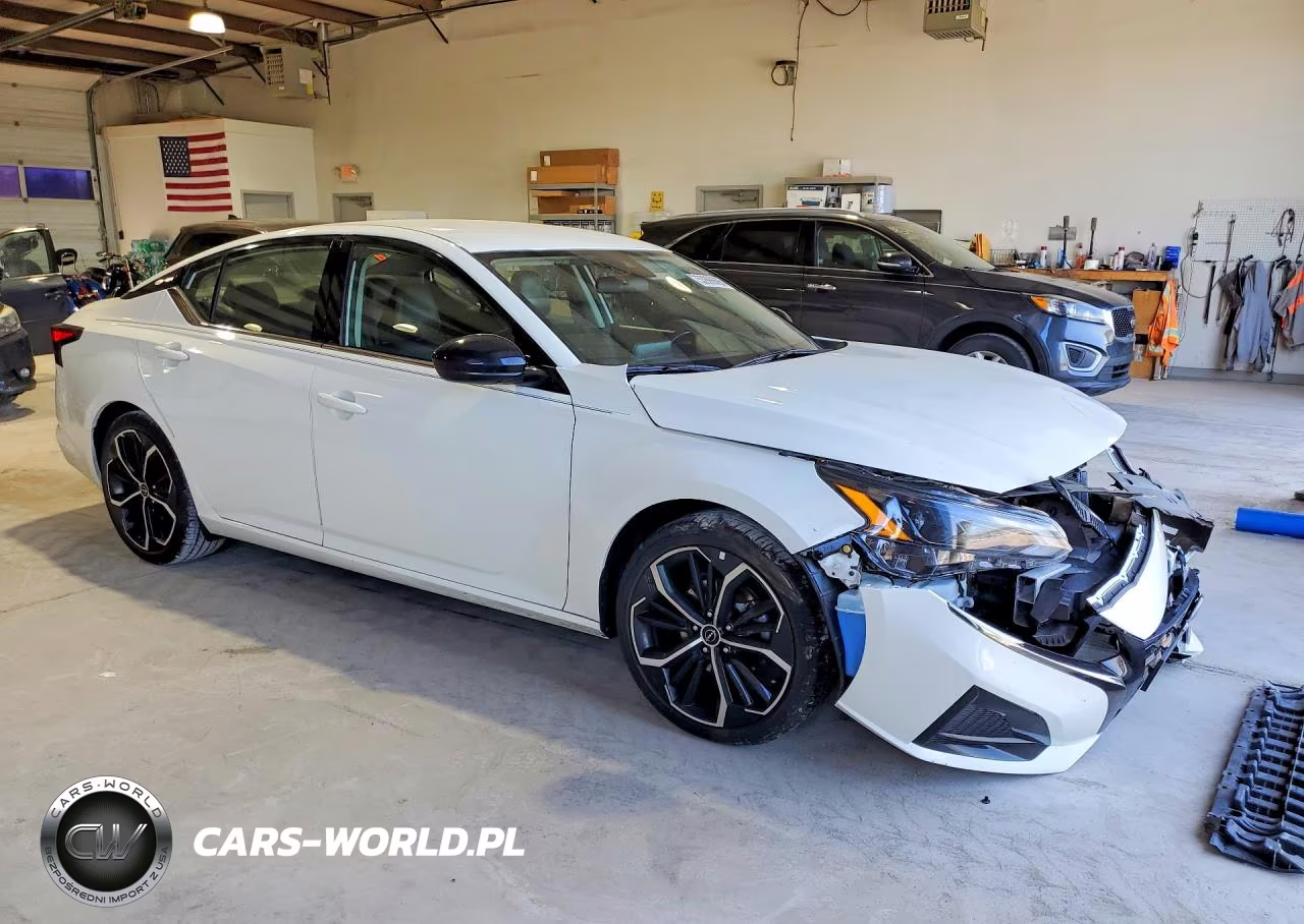 2023 Nissan Altima Sr VIN:1N4BL4CV4PN393499 - 4