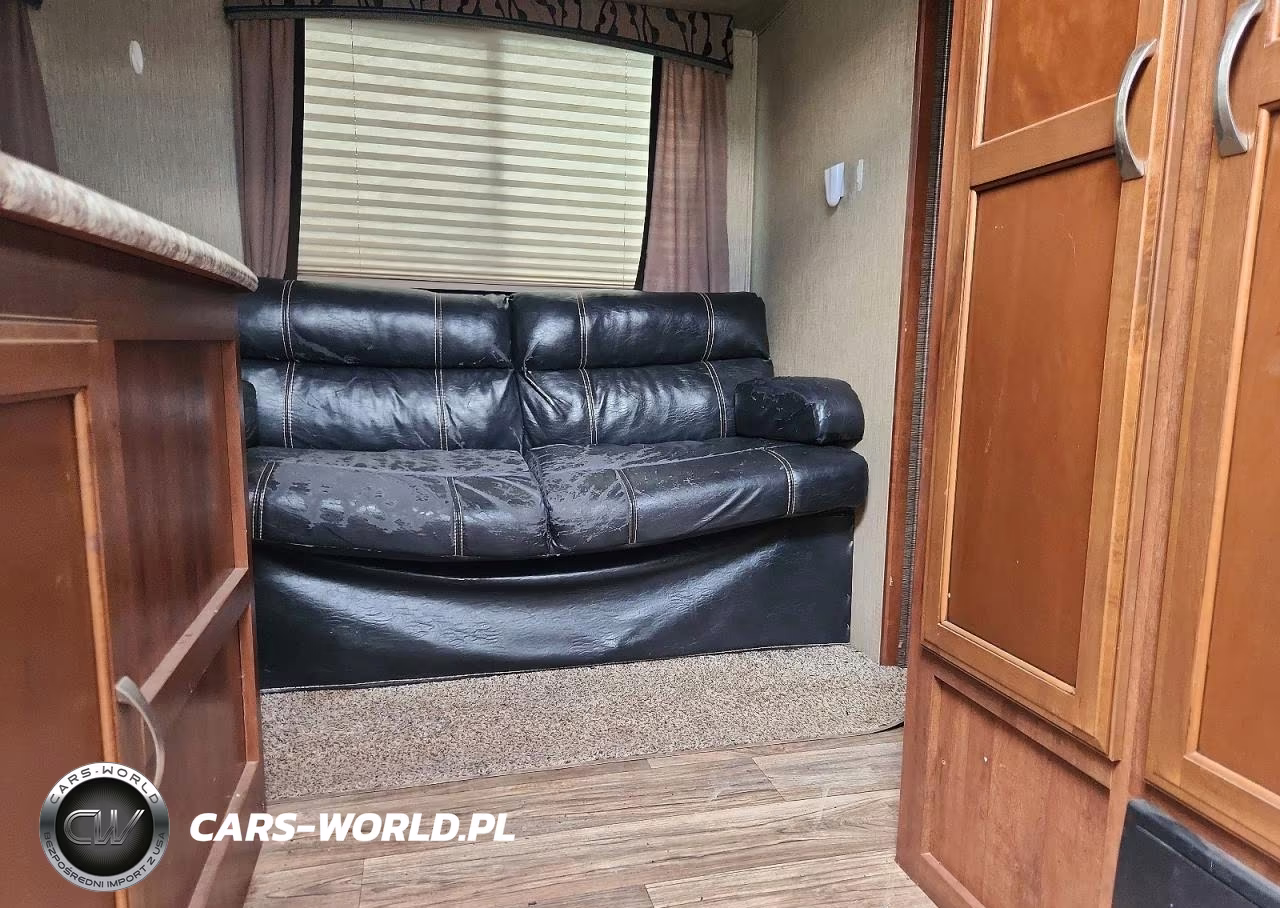2017 Keystone Passport Camper VIN:4YDT33520HT411857 - 5