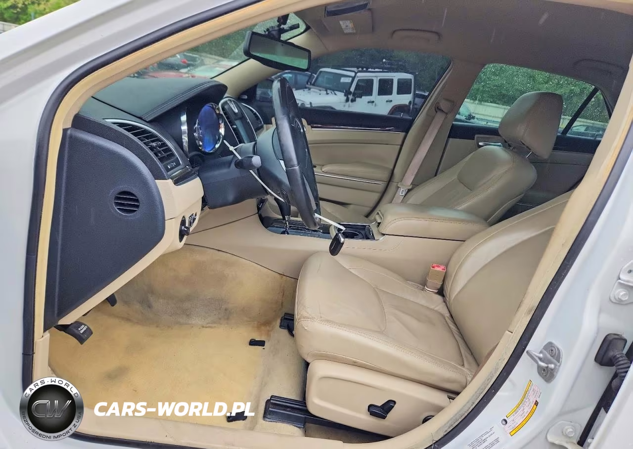 2011 Chrysler 300 Limited VIN:2C3CA5CG2BH581391 - 7
