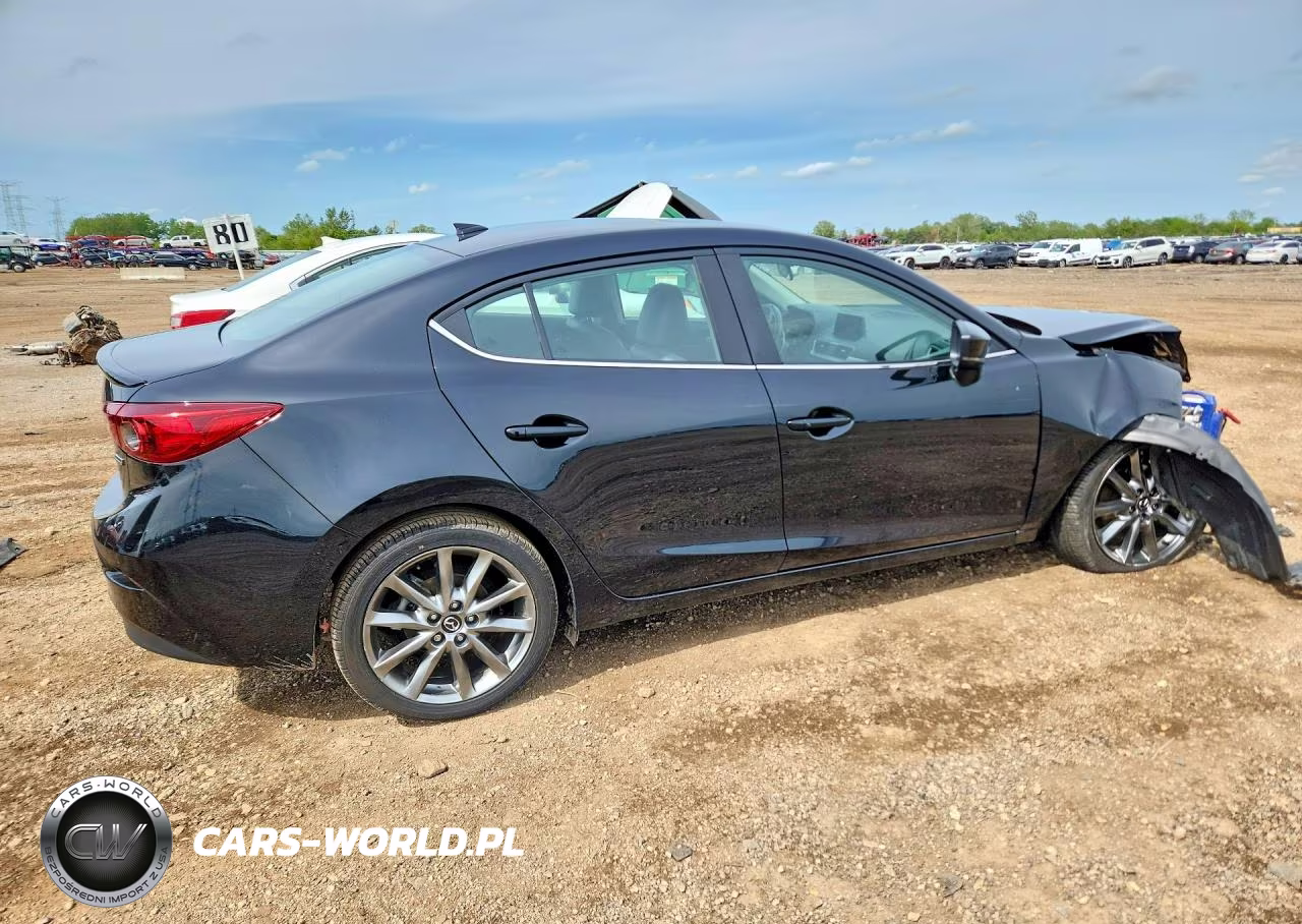 2018 Mazda 3 Touring VIN:3MZBN1V31JM239877 - 3