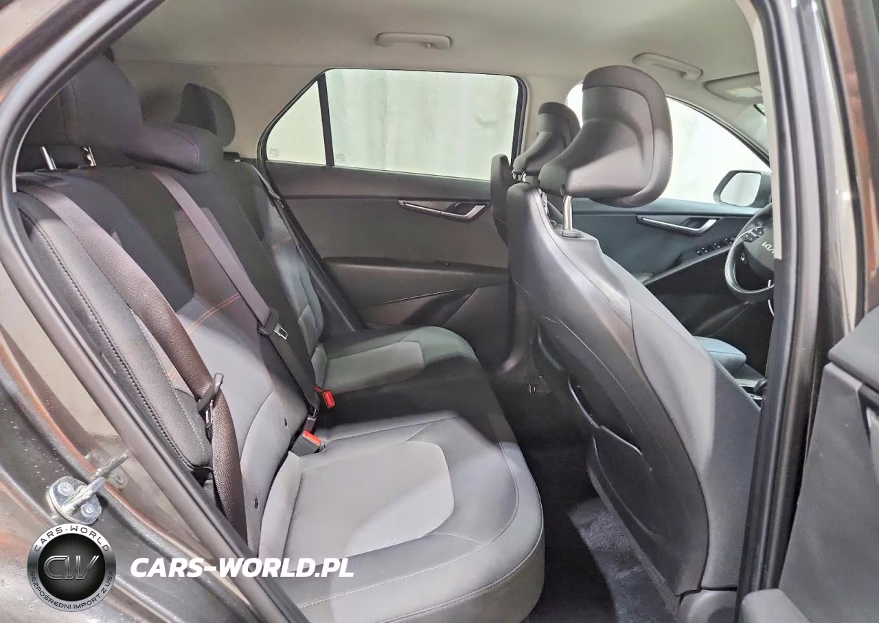 2026 Kia Niro Lx VIN:KNDCP3LE4T5324464 - 11