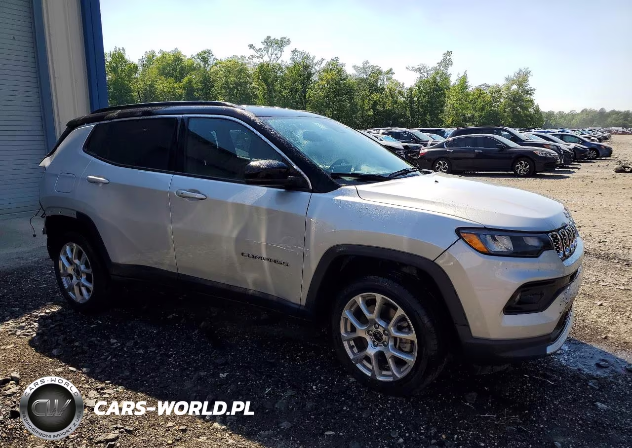 2025 Jeep Compass Limited VIN:3C4NJDCN3ST513167 - 4