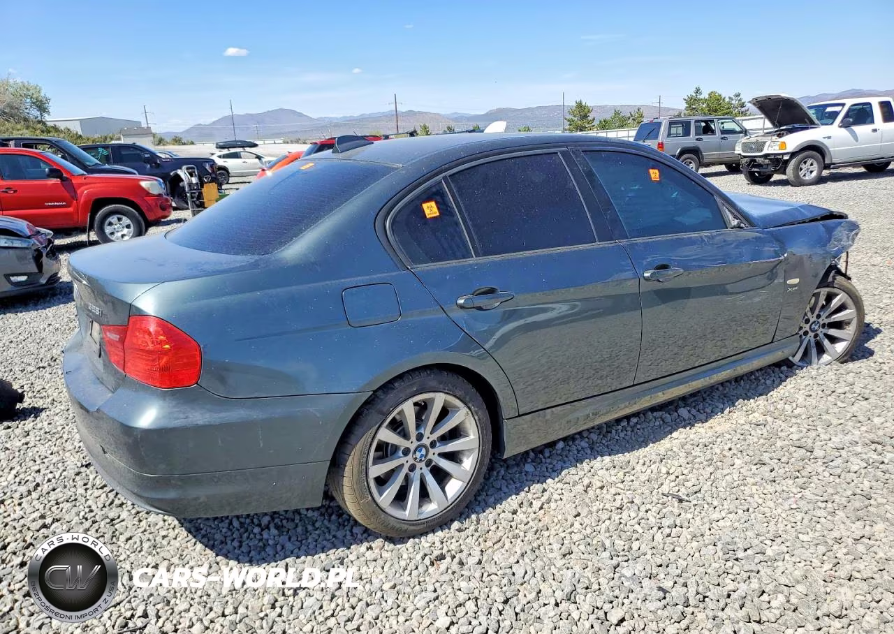 2011 BMW 328 Xi VIN:WBAPK7C52BA818106 - 3