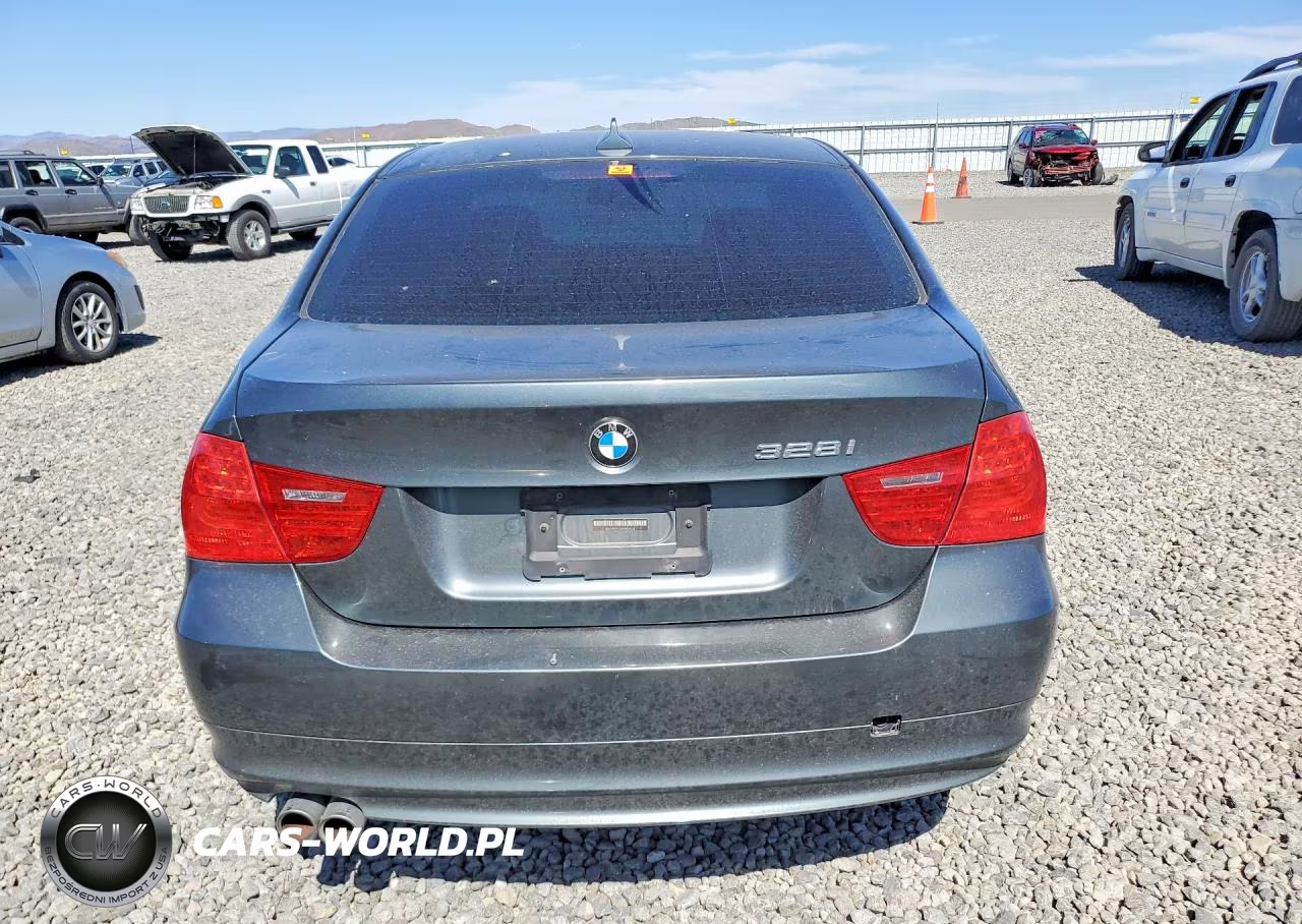 2011 BMW 328 Xi VIN:WBAPK7C52BA818106 - 6