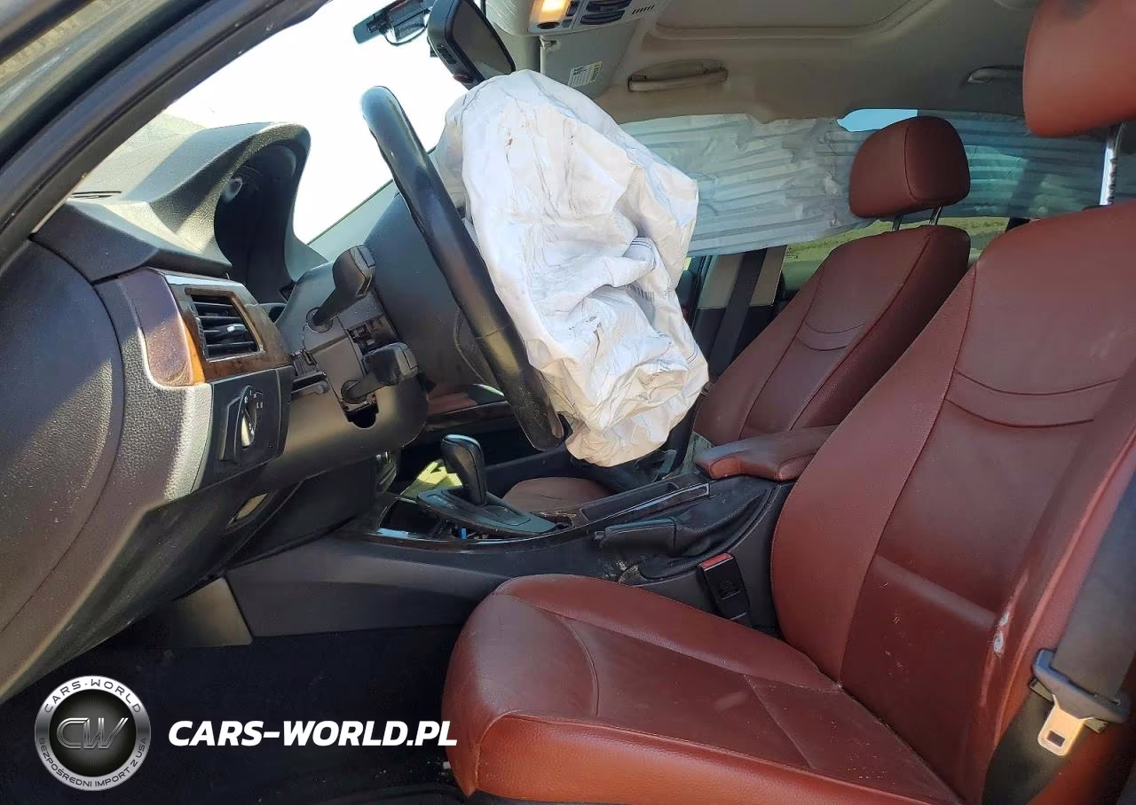 2011 BMW 328 Xi VIN:WBAPK7C52BA818106 - 7