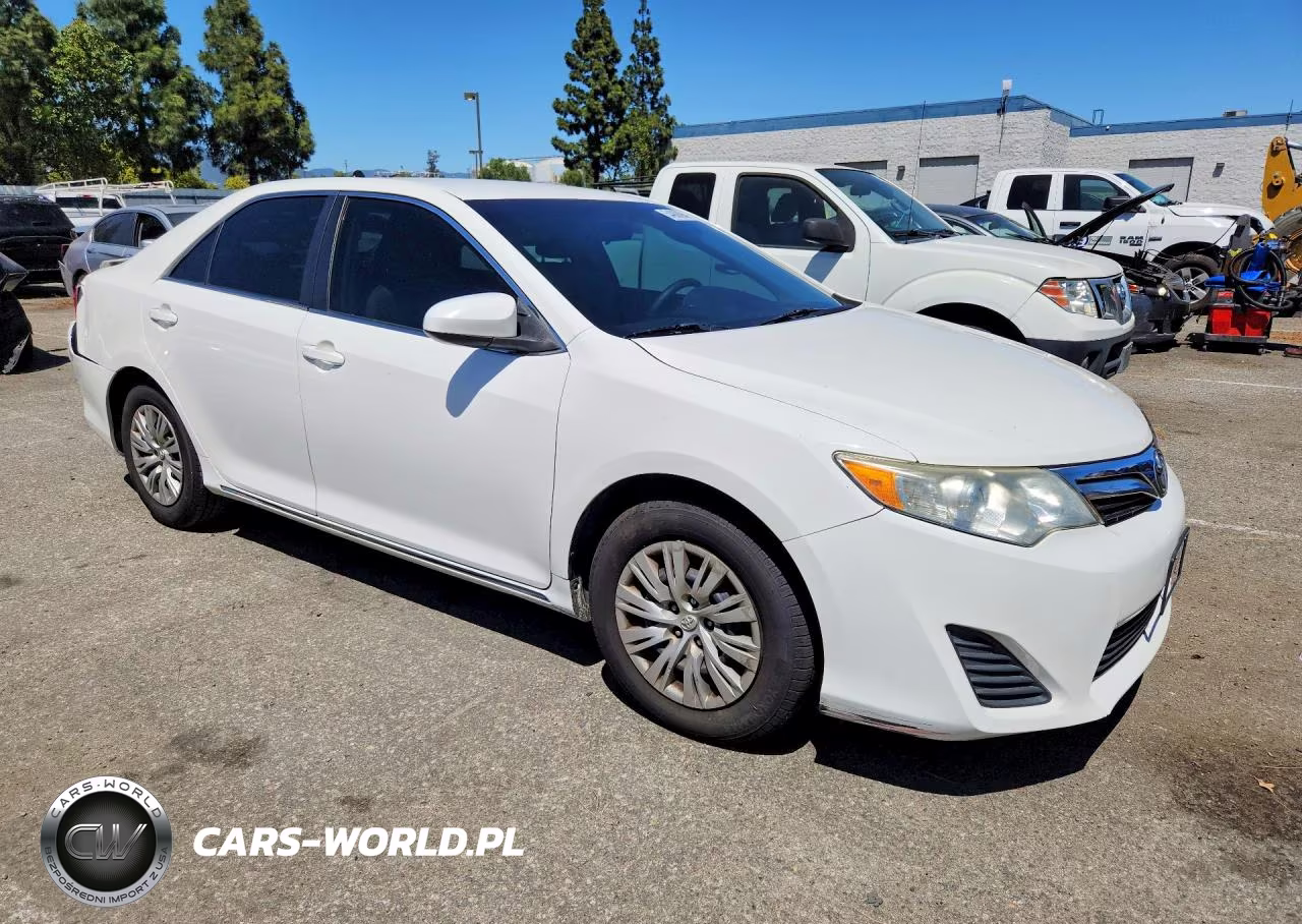 2014 Toyota Camry Le VIN:4T4BF1FK0ER434541 - 4