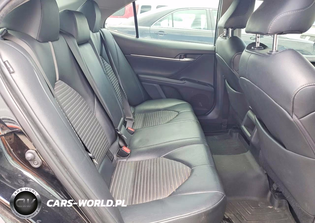 2019 Toyota Camry Se VIN:4T1B11HK2KU176170 - 10