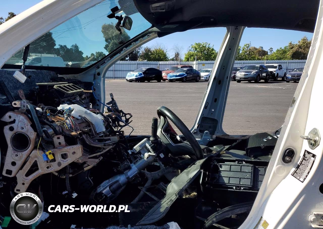2018 Honda Civic Type-R Touring VIN:SHHFK8G72JU204239 - 7