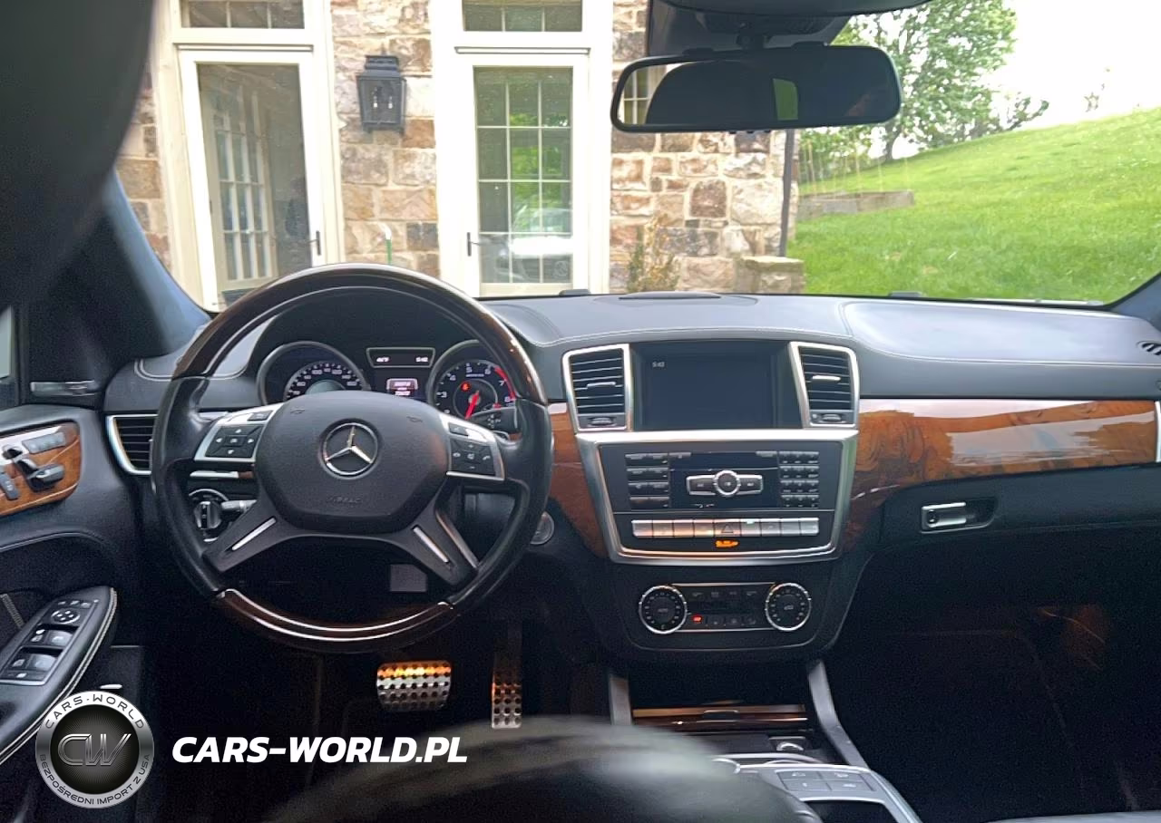 2015 Mercedes-Benz Ml 63 Amg VIN:4JGDA7EB0FA474921 - 9