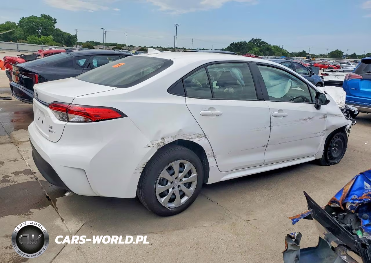2026 Toyota Corolla Hybrid Le VIN:JTDBCMFE1T3122797 - 3