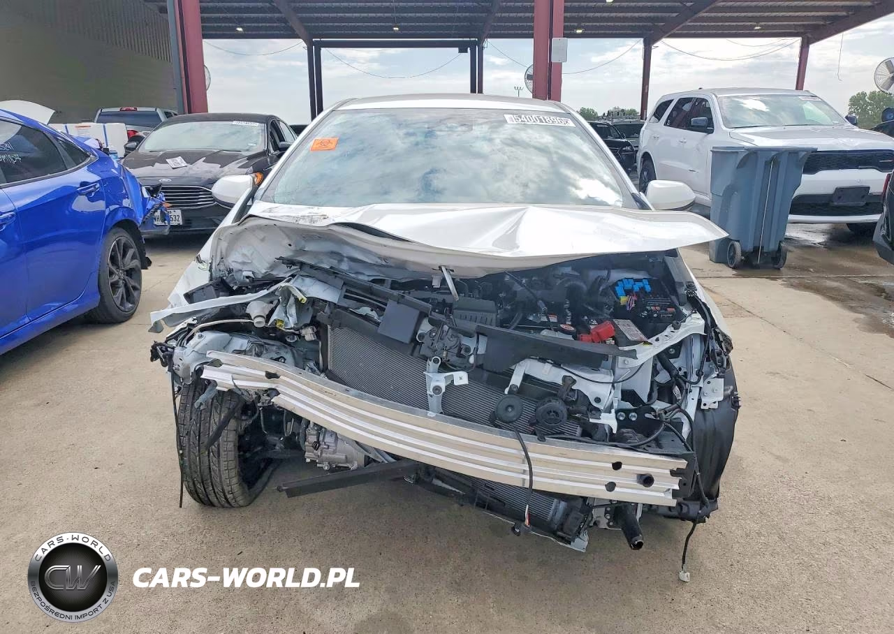 2026 Toyota Corolla Hybrid Le VIN:JTDBCMFE1T3122797 - 5