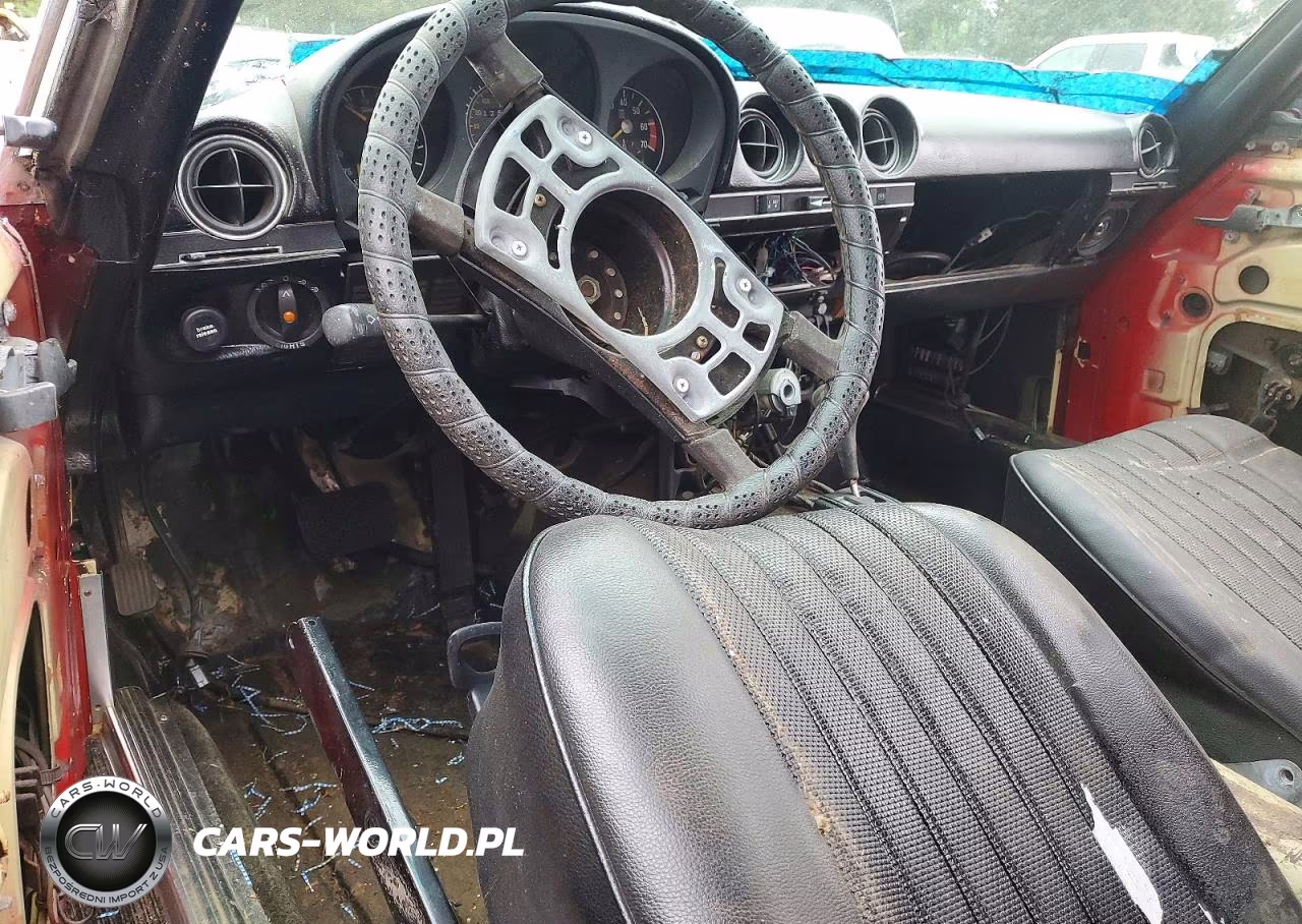 1977 Mercedes-Benz 400 VIN:10704412038927 - 8