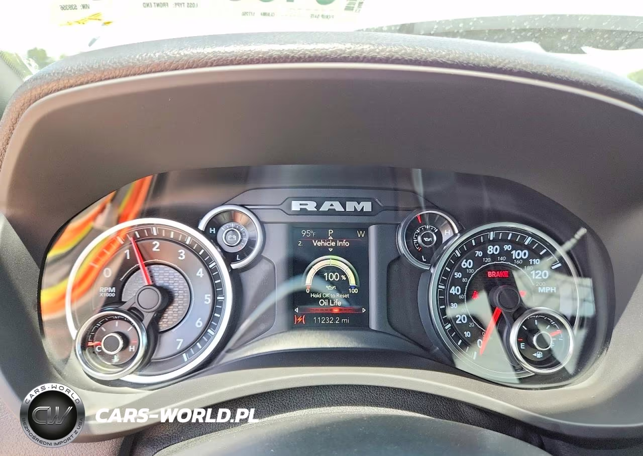 2023 Ram 2500 Tradesman VIN:3C6UR5CJ6PG539356 - 9