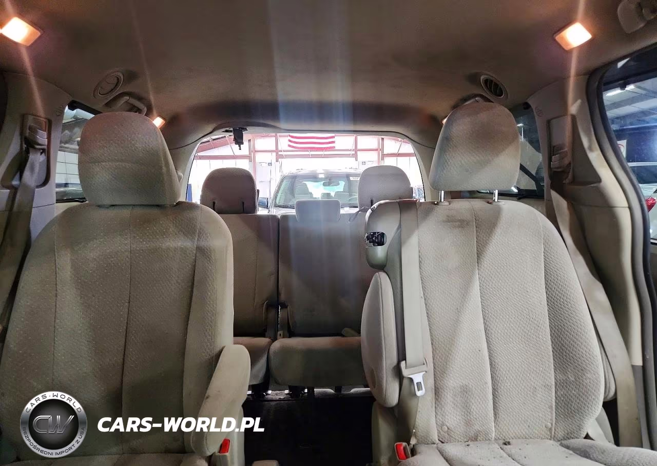 2011 Toyota Sienna Le VIN:5TDKK3DC2BS080703 - 10