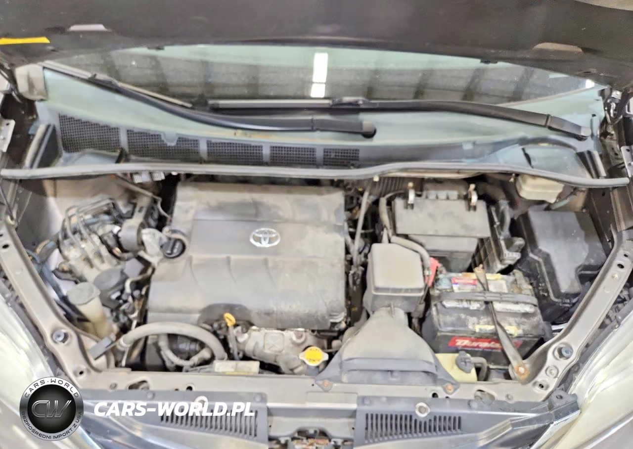 2011 Toyota Sienna Le VIN:5TDKK3DC2BS080703 - 12