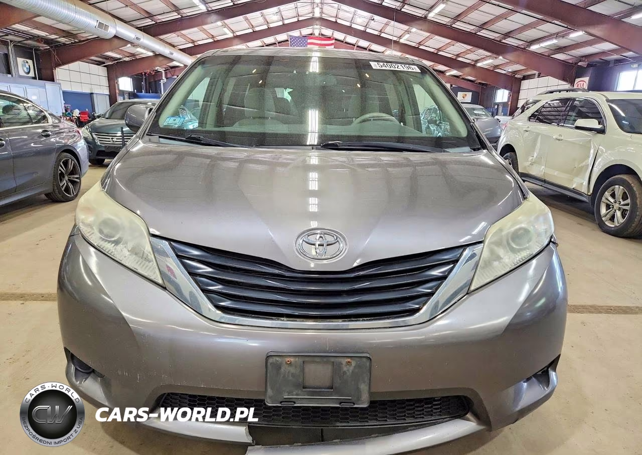 2011 Toyota Sienna Le VIN:5TDKK3DC2BS080703 - 5