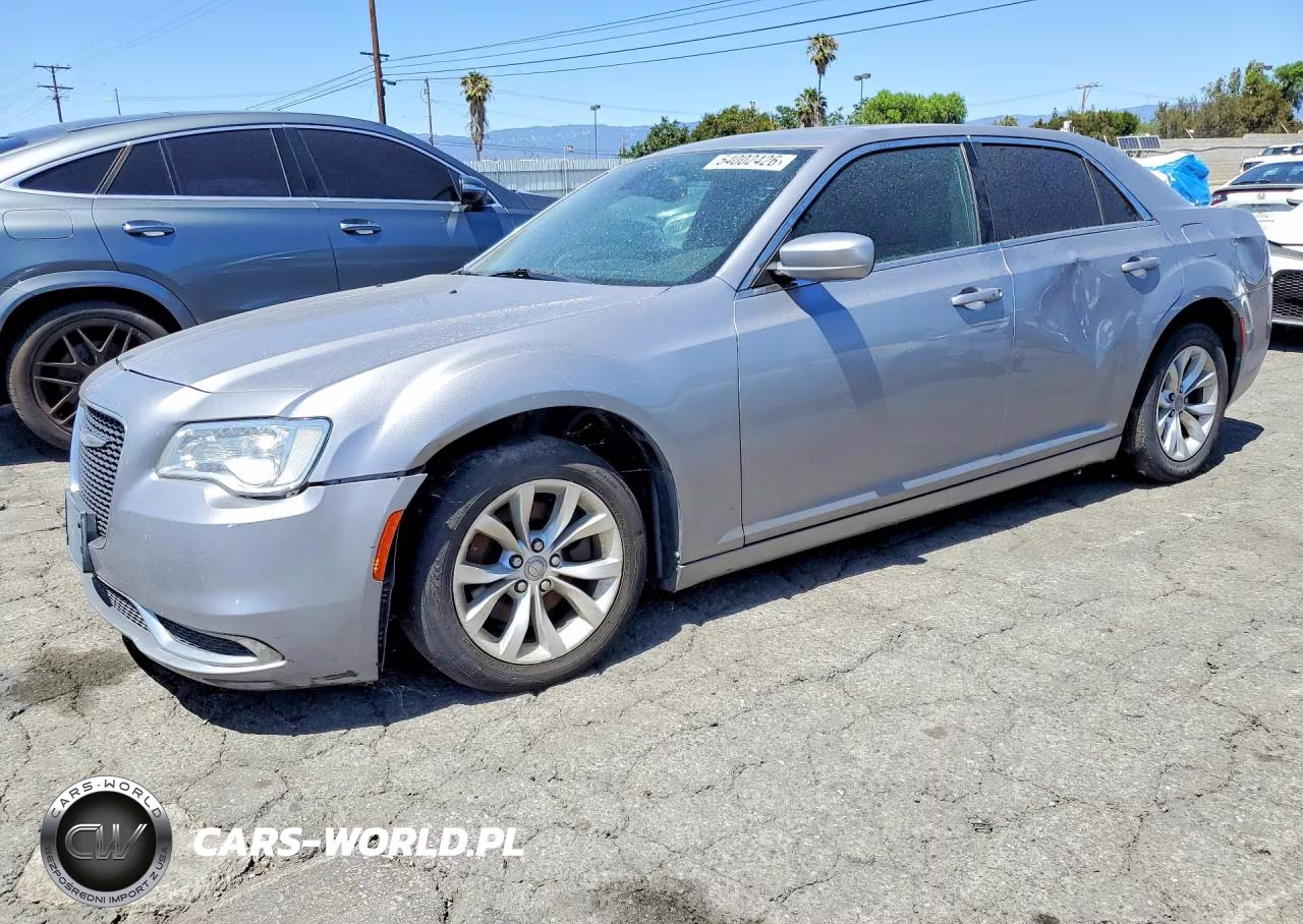 2015 Chrysler 300 Limited
