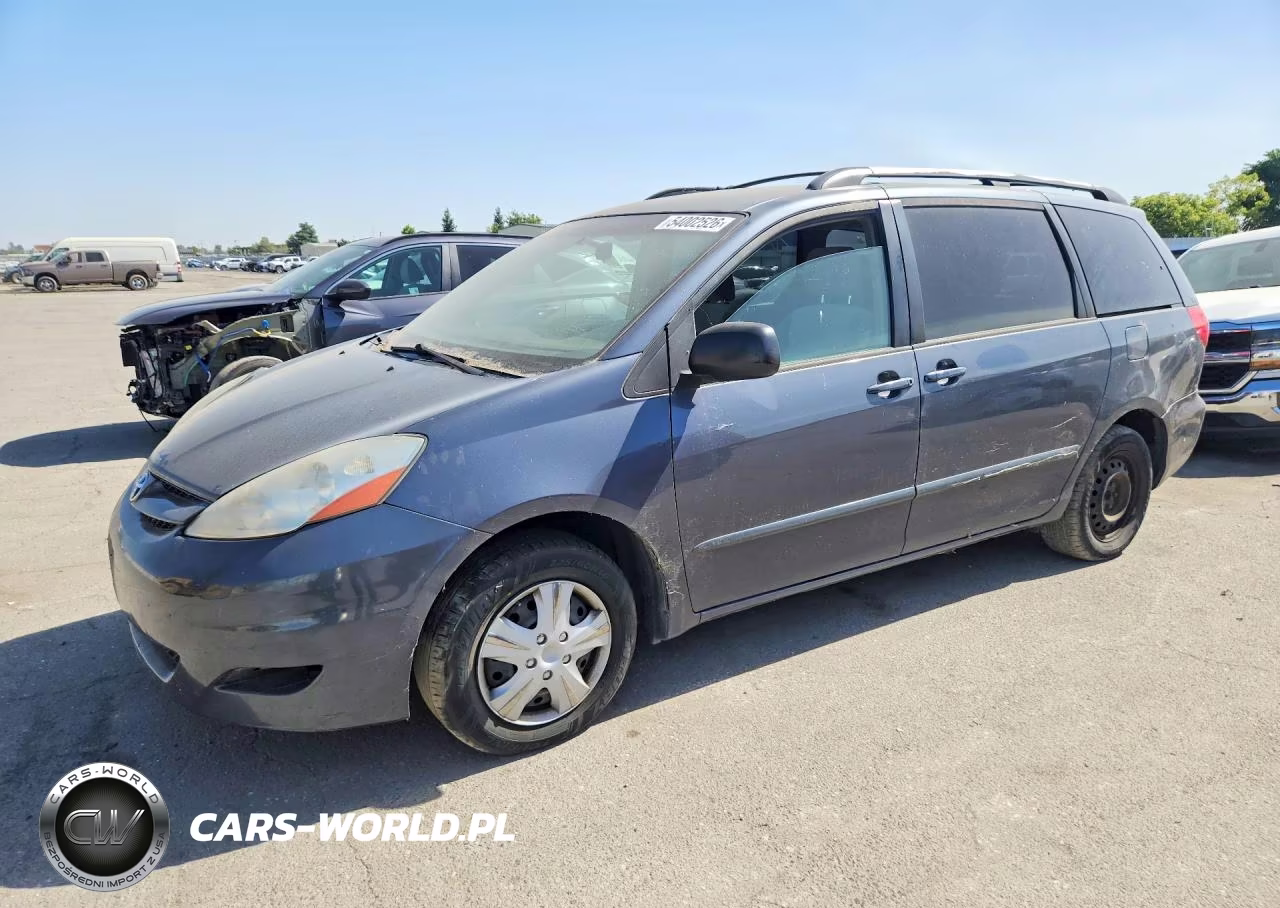 2008 Toyota Sienna Le 7-Passenger