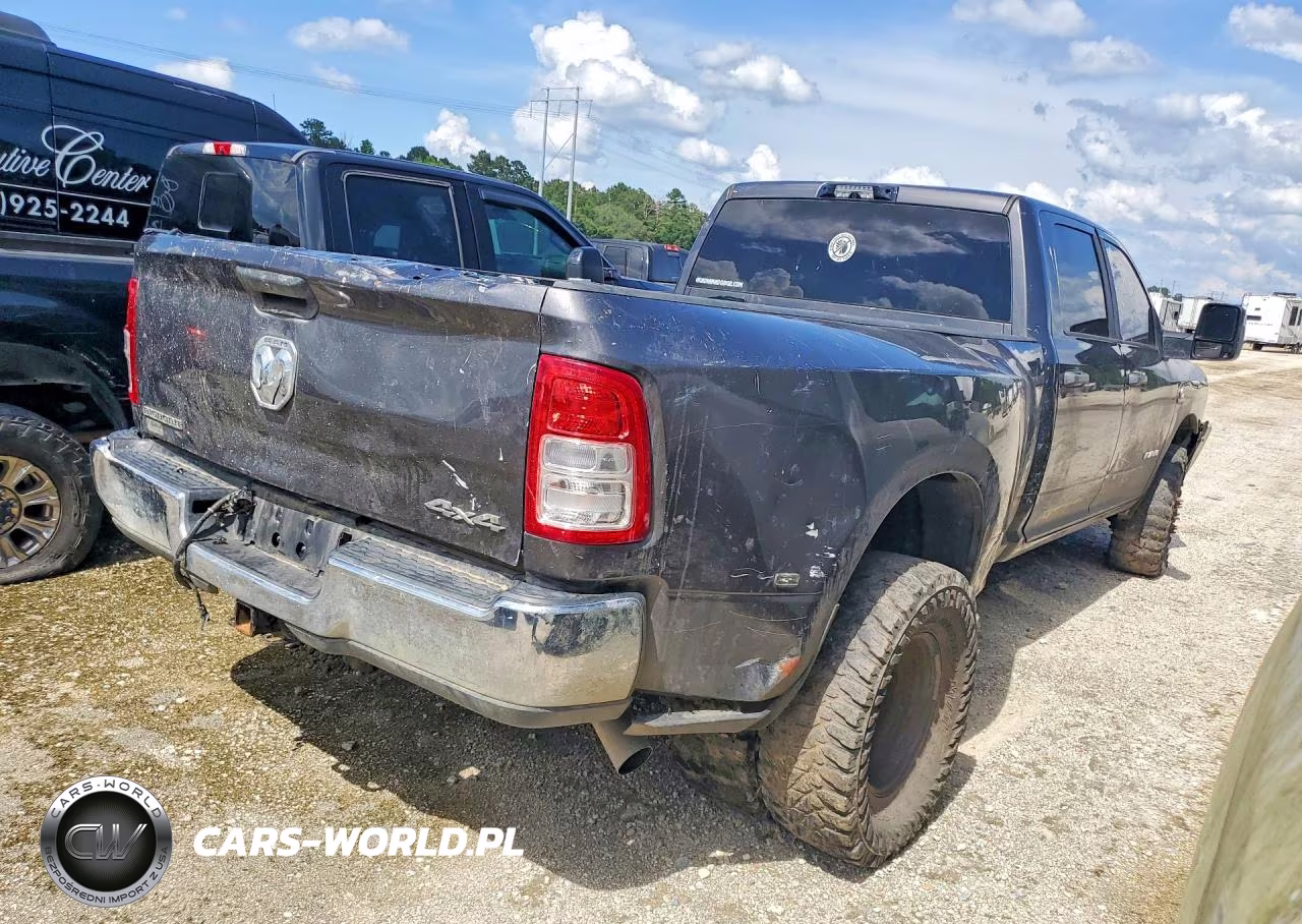 2023 Ram 3500 Big Horn VIN:3C63RRHL5PG597312 - 3