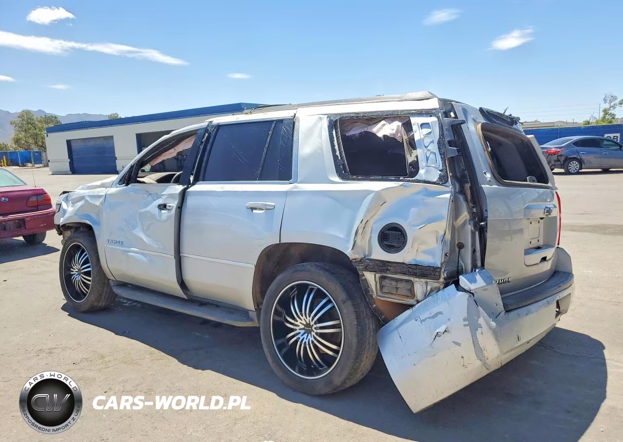 2018 Chevrolet Tahoe C1500 Ls VIN:1GNSCAKC0JR109494 - 2