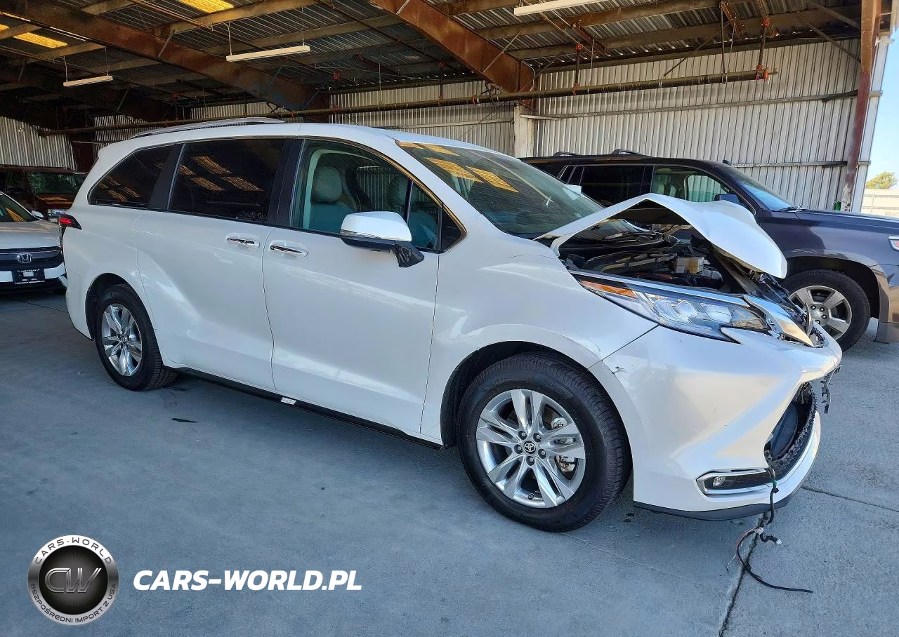 2024 Toyota Sienna Limited 7-Passenger VIN:5TDZSKFC5RS150842 - 4