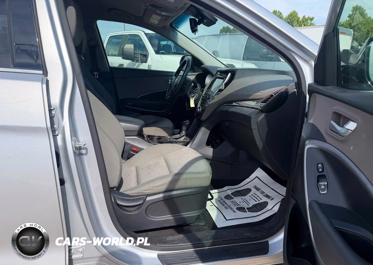2017 Hyundai Santa Fe Se VIN:KM8SMDHF3HU179406 - 5