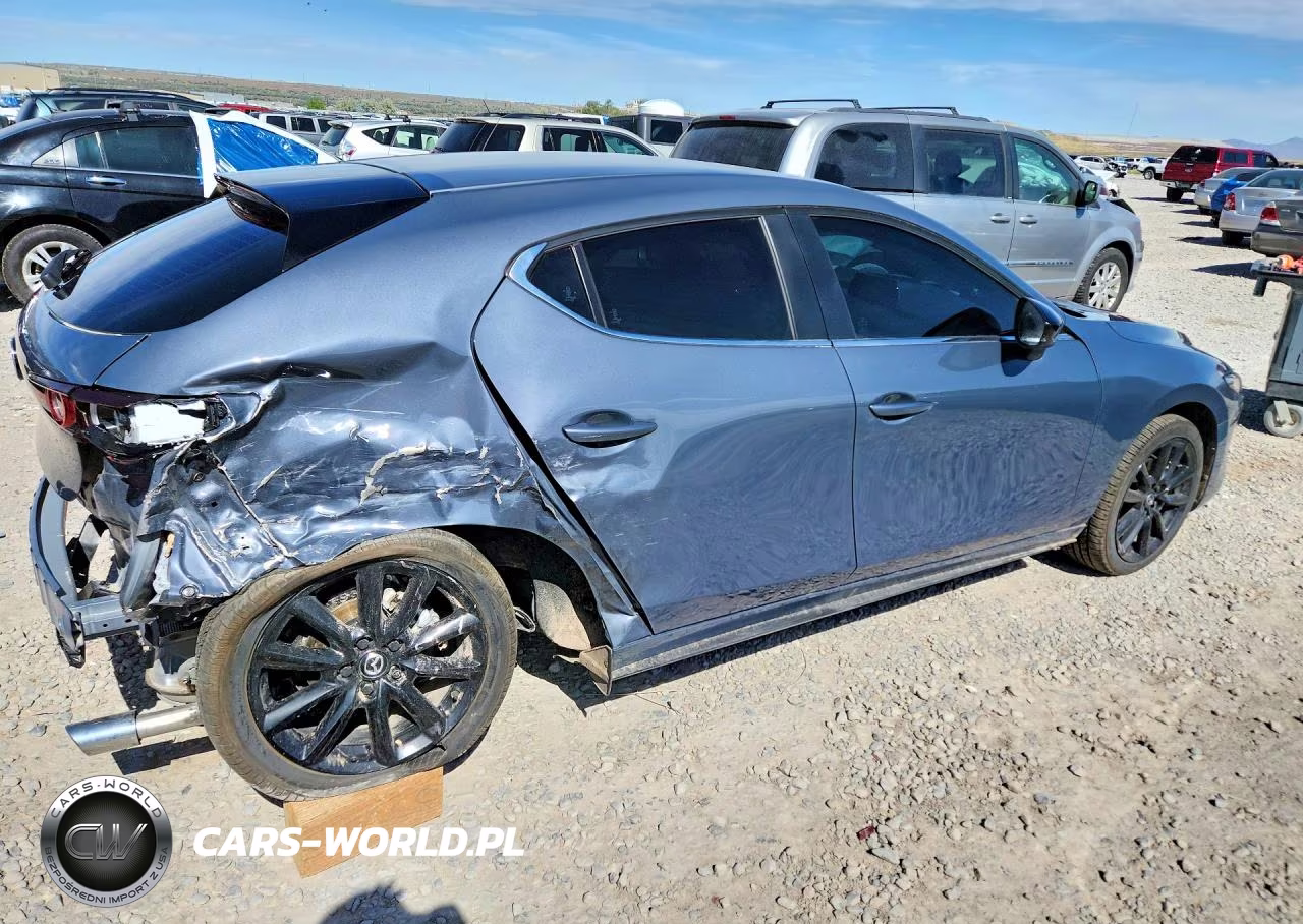 2026 Mazda 3 Preferred VIN:JM1BPBLL5T1860741 - 3