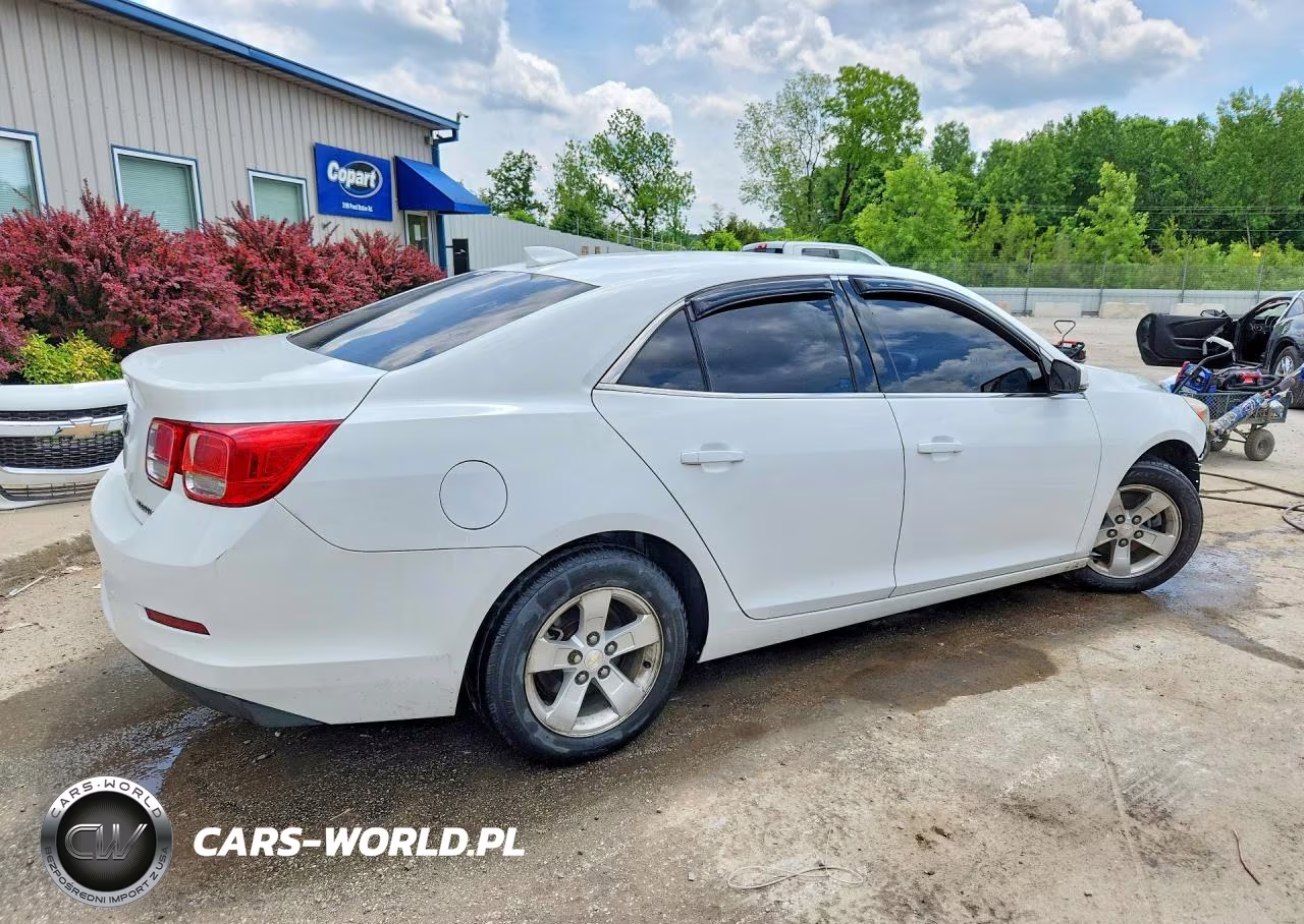 2015 Chevrolet Malibu 1Lt VIN:1G11C5SL7FF354726 - 3