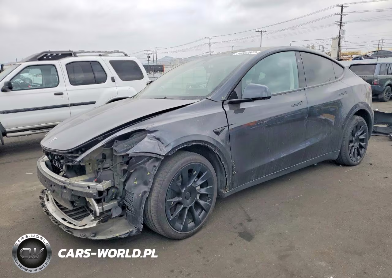 2024 Tesla Model Y – zdjęcie 1 z 13