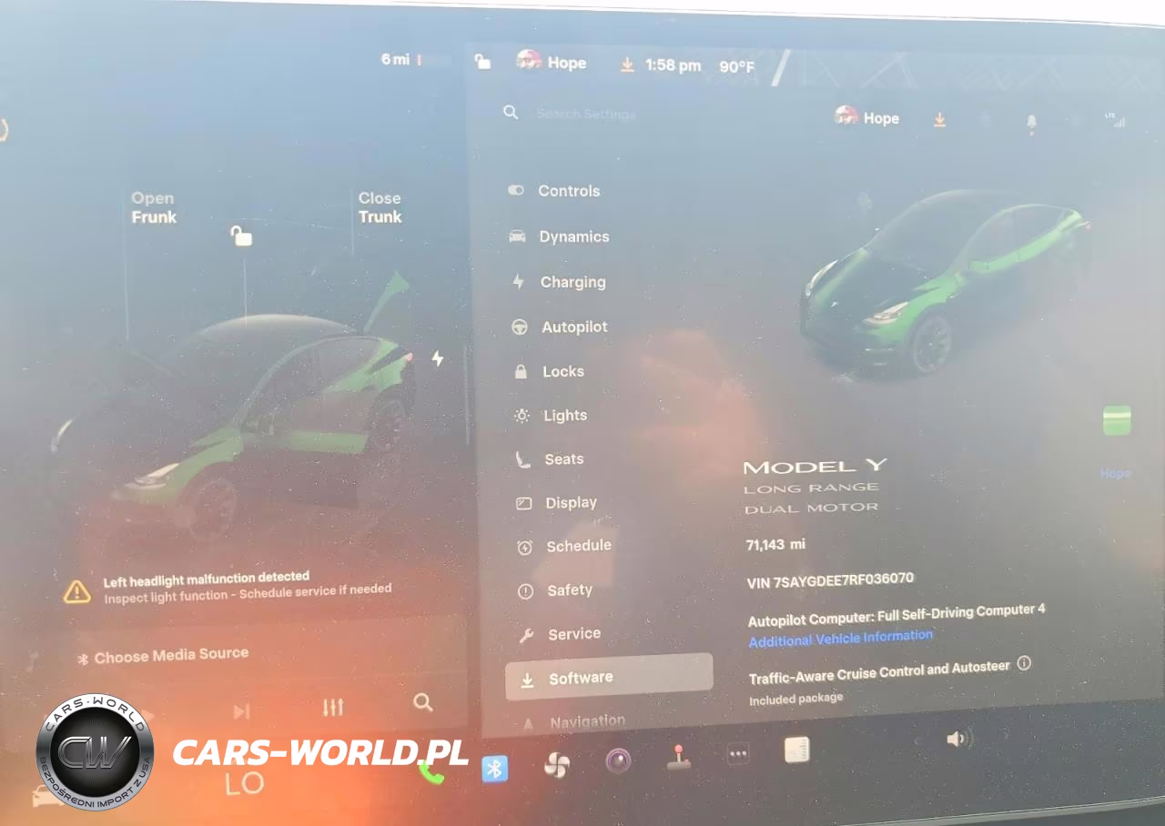 2024 Tesla Model Y VIN:7SAYGDEE7RF036070 - 9
