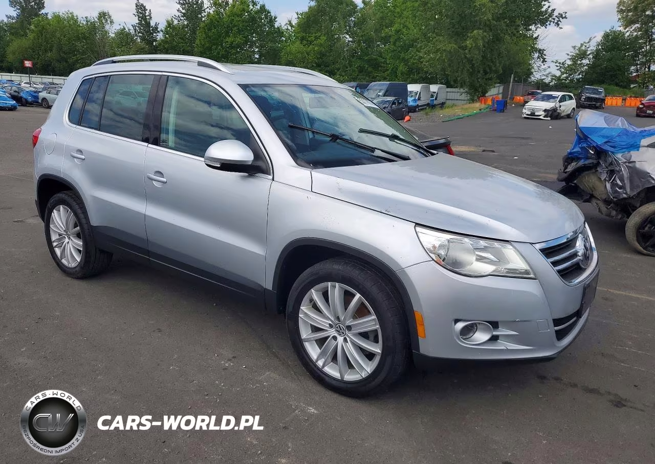 2011 Volkswagen Tiguan S VIN:WVGAV7AX2BW547521 - 4