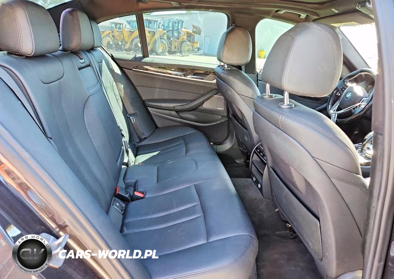 2019 BMW 530E VIN:WBAJA9C52KB389869 - 10