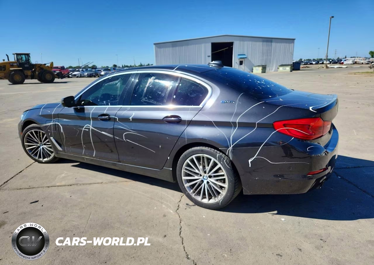 2019 BMW 530E VIN:WBAJA9C52KB389869 - 2